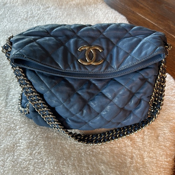 Chanel quilted hobo shoulder bag - Picture 8 of 14